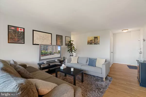 Alexandria, VA 22303,2059 HUNTINGTON AVE #614