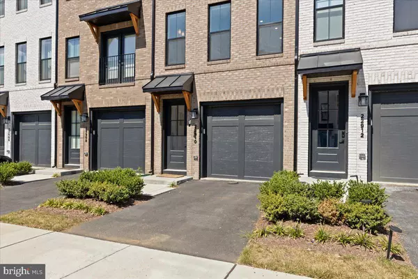 Ashburn, VA 20148,22910 TAWNY PINE SQ