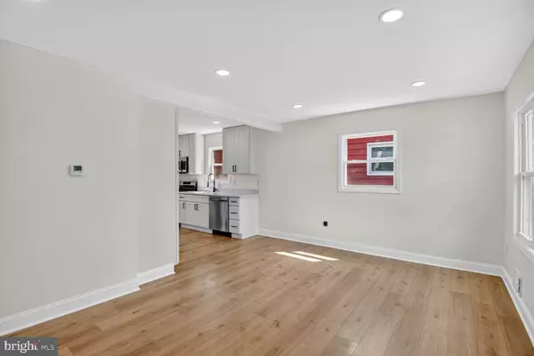 Landover, MD 20785,2211 VERMONT AVE