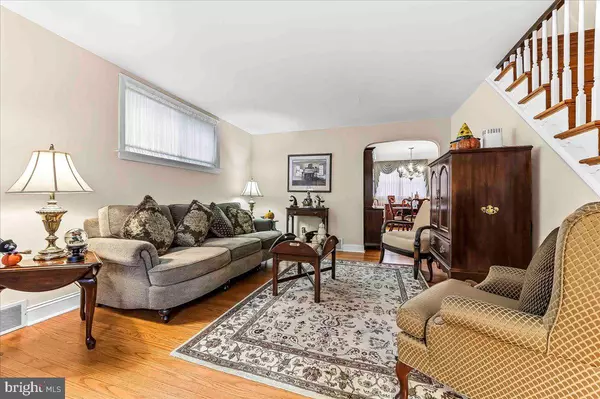 Drexel Hill, PA 19026,804 GAINSBORO RD