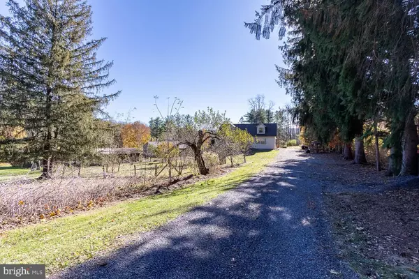 Aaronsburg, PA 16820,393 W AARON SQ