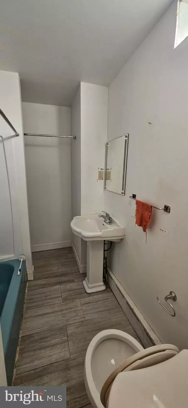 Philadelphia, PA 19148,643 MOORE ST