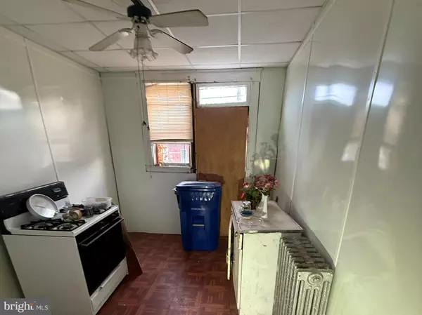 Baltimore, MD 21213,2611 E CHASE ST