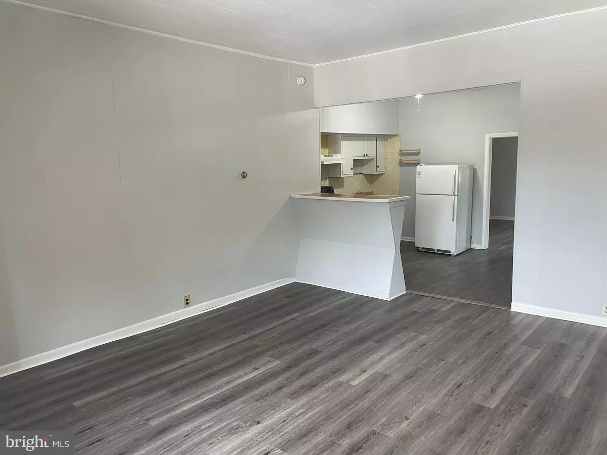 Gloucester City, NJ 08030,132 N KING ST #A