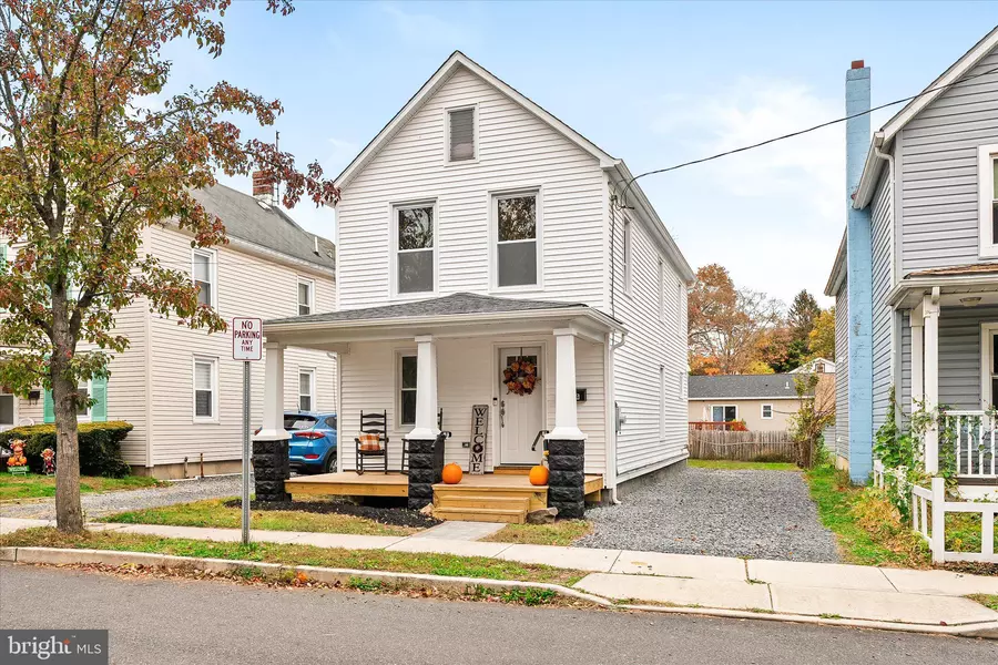 104 1ST AVE, Hightstown, NJ 08520