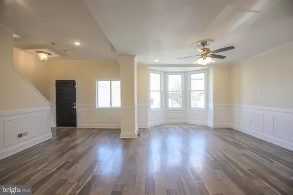 Baltimore, MD 21218,611 PARKWYRTH AVE