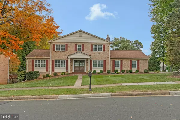 Mclean, VA 22102,7727 FALSTAFF RD