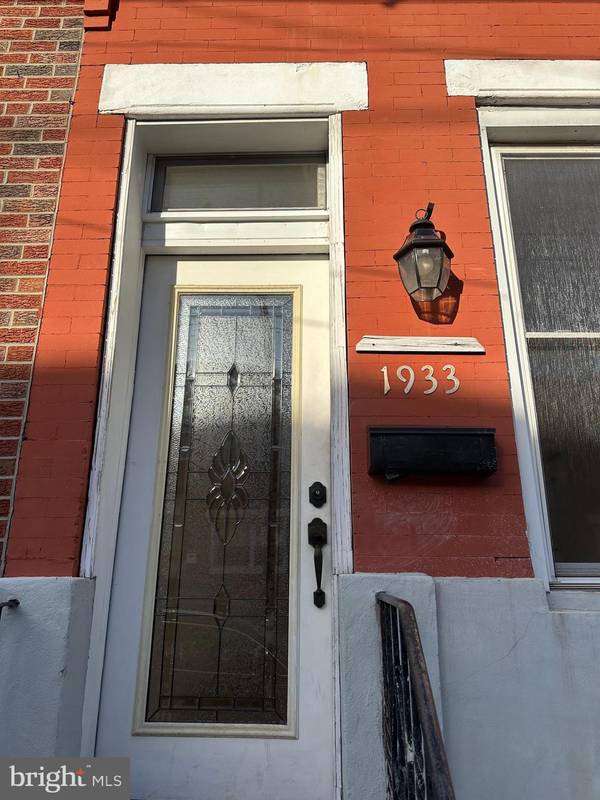 Philadelphia, PA 19145,1933 MORRIS ST