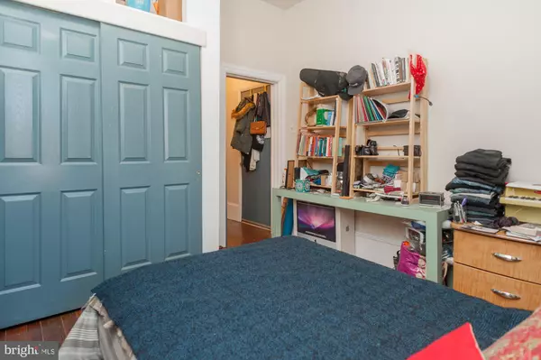 Philadelphia, PA 19125,2210-12 E YORK ST #1F