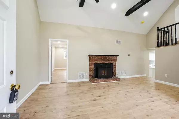 Baltimore, MD 21207,6517 LEHNERT ST