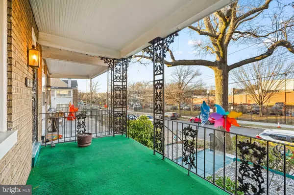 Washington, DC 20011,436 CRITTENDEN ST NW