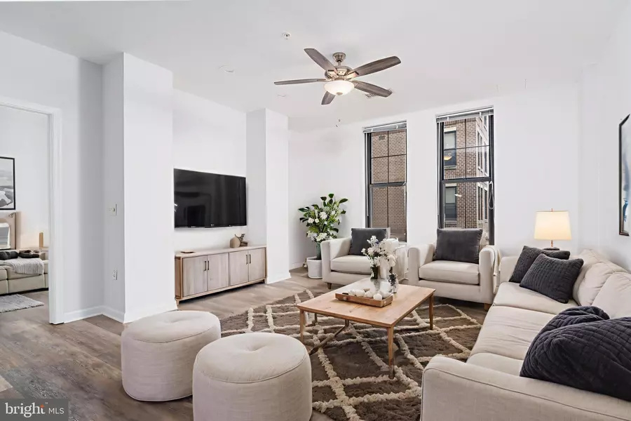 444 W BROAD ST #401, Falls Church, VA 22046