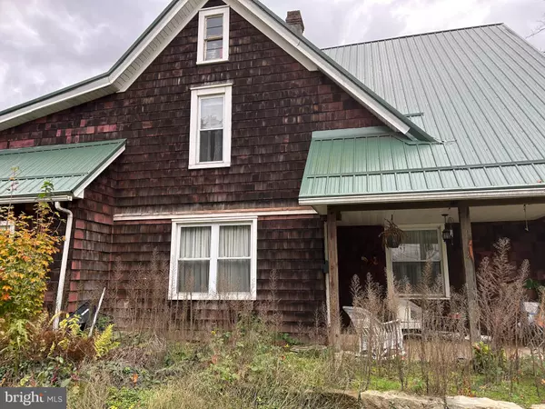 1029 W 1ST ST, Oil City, PA 16301