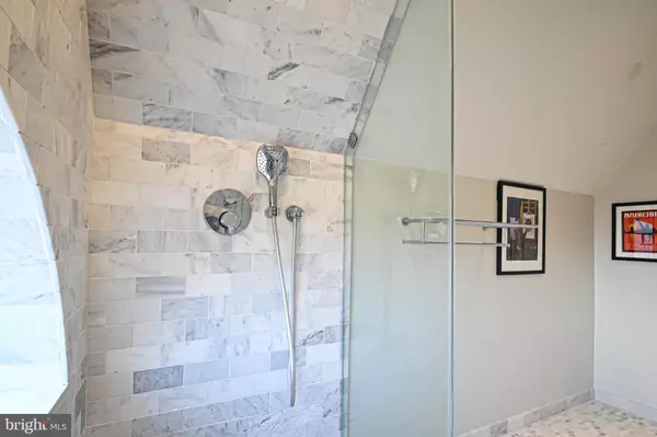 Washington, DC 20016,3211 WISCONSIN AVE NW #303