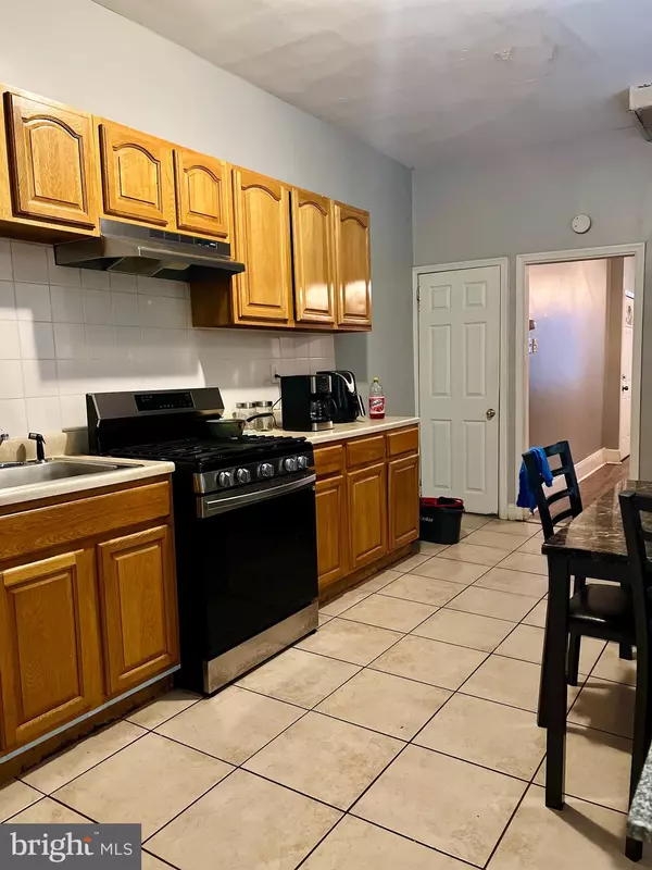 Philadelphia, PA 19133,2444 N REESE ST