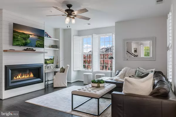 Leesburg, VA 20175,202 MURDOCH SQ SE