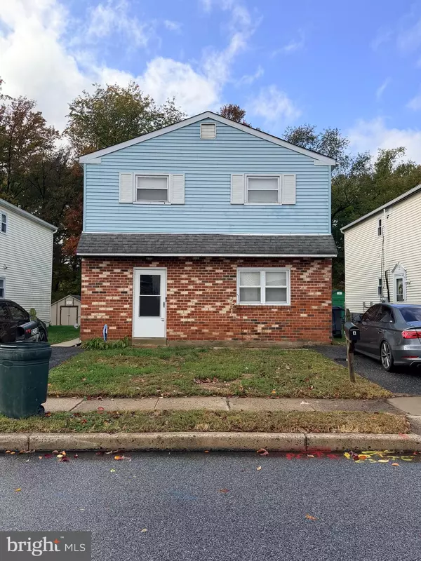 521 CORINTHIAN AVE, Essington, PA 19029