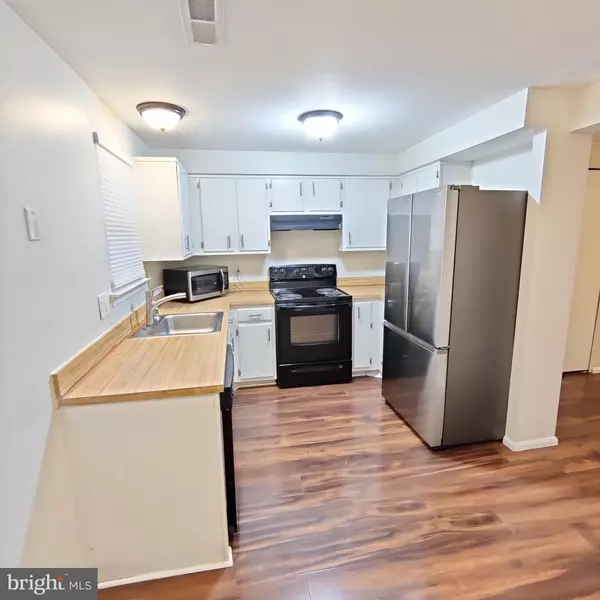 Manassas, VA 20110,8317 GEORGIAN CT