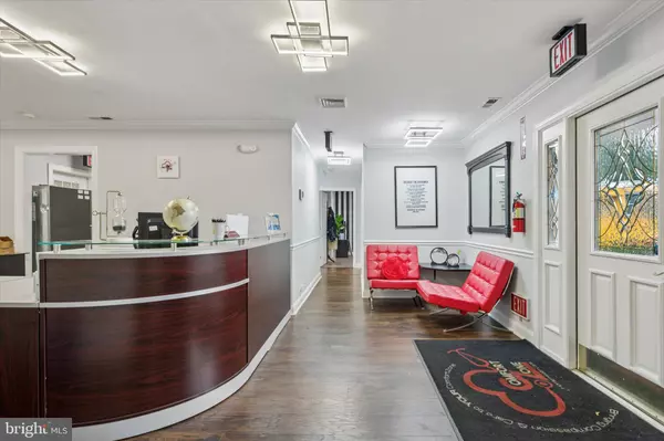 Norristown, PA 19401,239 W GERMANTOWN PIKE