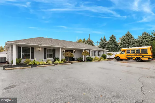 Norristown, PA 19401,239 W GERMANTOWN PIKE