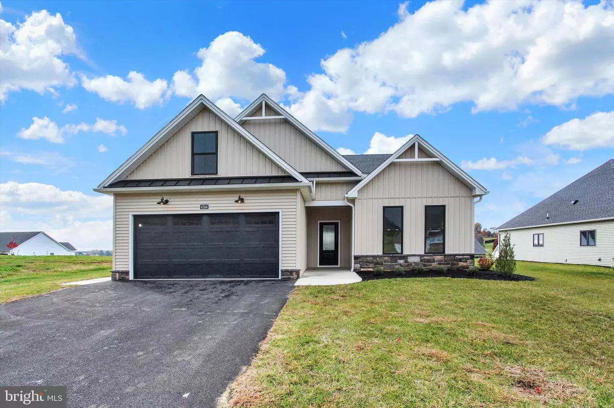 Fayetteville, PA 17222,4744 RANGE RUNNER DR