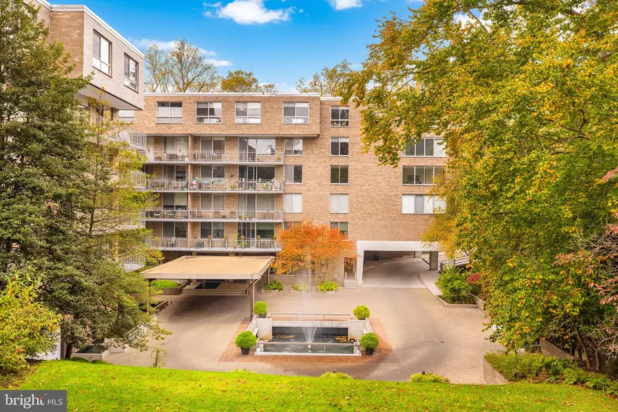 4100 CATHEDRAL AVE NW #712, Washington, DC 20016