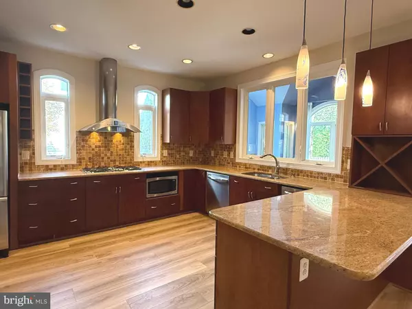 Herndon, VA 20171,13222 STABLE BROOK WAY