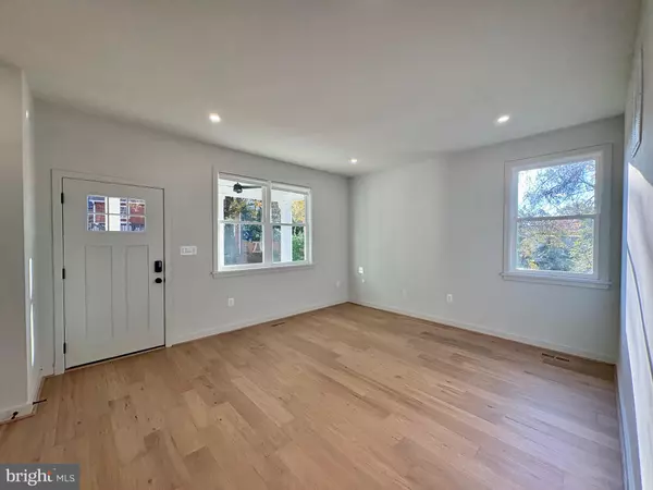 Alexandria, VA 22301,635D UPLAND PL