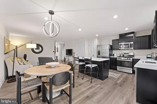 Blackwood, NJ 08012,17 SOUTHWIND DR