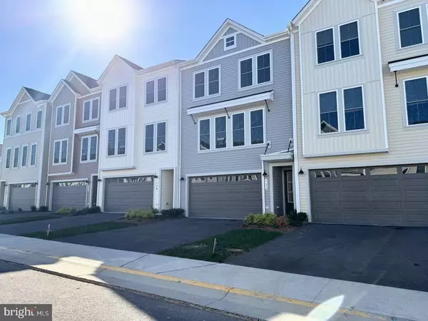 Stephenson, VA 22656,122 GALAXY PL