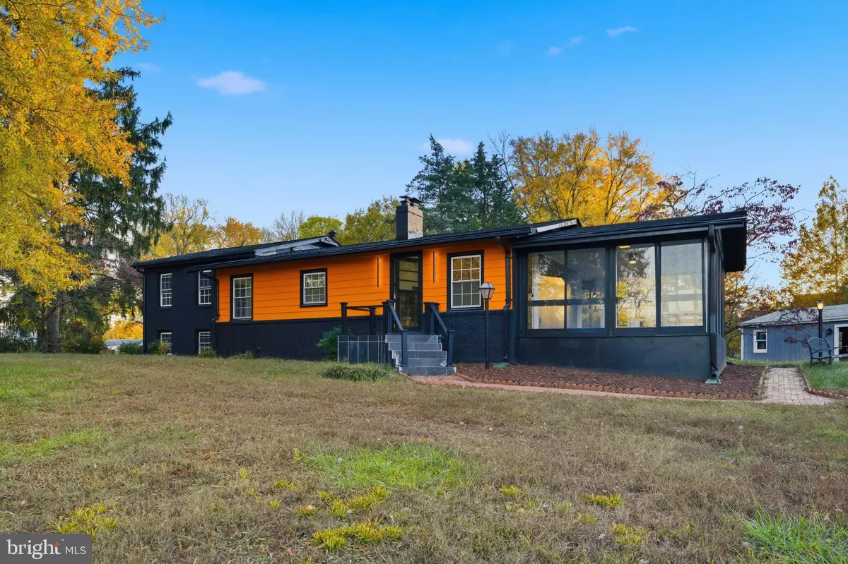 Manassas, VA 20110,10006 S GRANT AVE