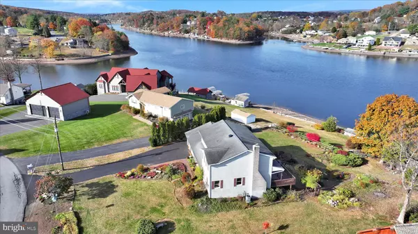 Auburn, PA 17922,831 CAYUGA CV