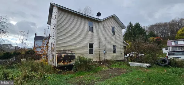 Burnside, PA 15721,68 MAPLE ST