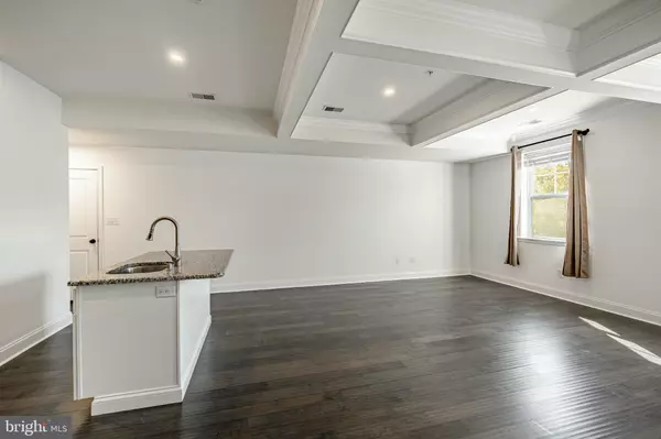 Conshohocken, PA 19428,117 COLWELL LN