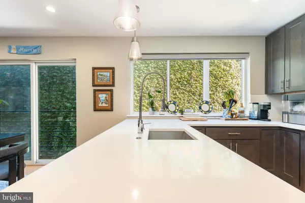 Philadelphia, PA 19125,1647 E EYRE ST #8