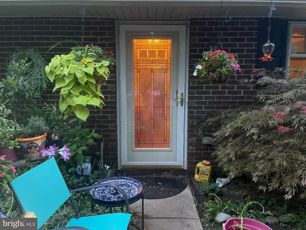 Horsham, PA 19044,404 DRESHER RD #G