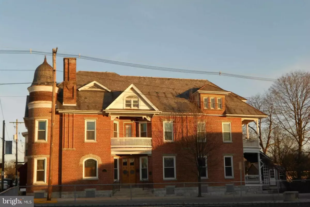 Greencastle, PA 17225,4 S WASHINGTON ST #3