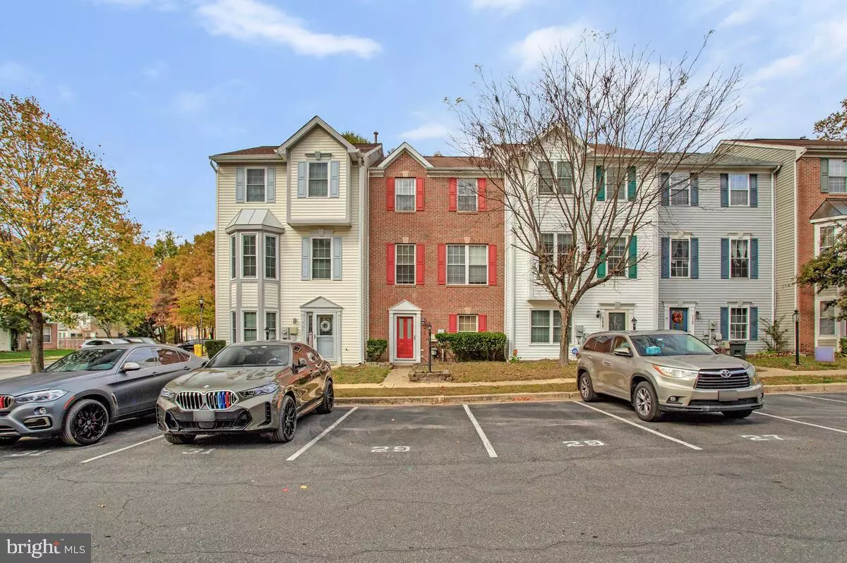 Severn, MD 21144,7929 CANTER CT