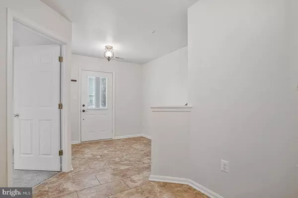 Severn, MD 21144,7929 CANTER CT