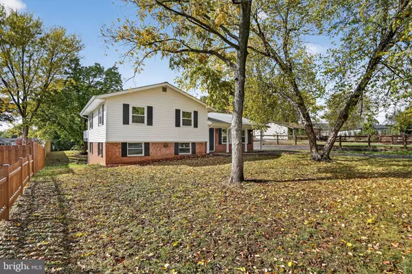 Sterling, VA 20164,203 N FIR CT