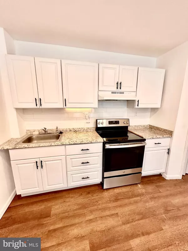 Philadelphia, PA 19142,6249 REEDLAND ST #2