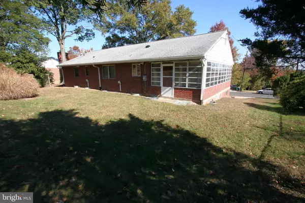 Hyattsville, MD 20783,10104 TOWHEE AVE