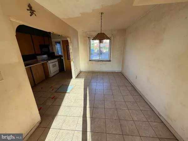 Baltimore, MD 21225,628 ROUNDVIEW RD