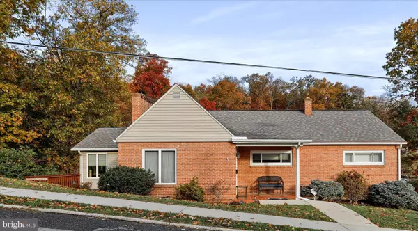 Cumberland, MD 21502,811 CAMDEN AVE