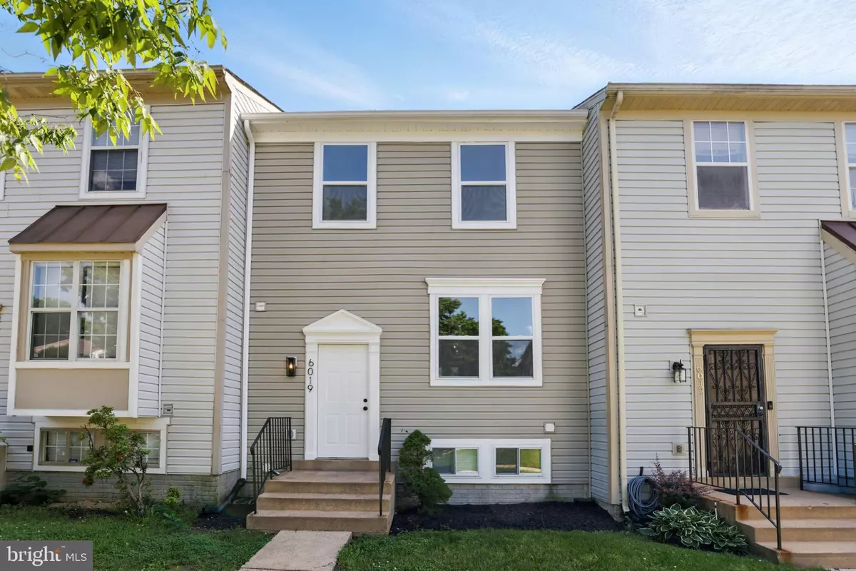 District Heights, MD 20747,6019 SURREY LN