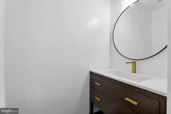 District Heights, MD 20747,6019 SURREY LN