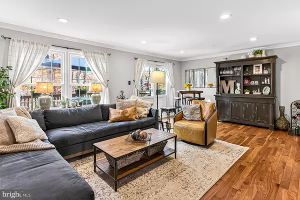 Springfield, VA 22153,7957 HIDDEN BRIDGE DR