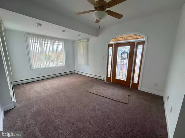 Maple Shade, NJ 08052,702 E MAIN ST