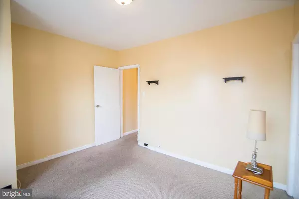 Philadelphia, PA 19125,2500 E OAKDALE ST