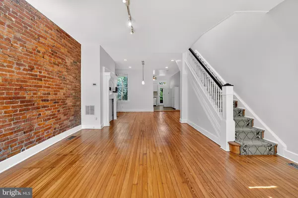 Washington, DC 20010,1427 MONROE ST NW #UPPER